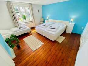 OSTSEEHAUS MÄHL - nur Haupthaus mit Sauna und großem Garten und PKW-Stellplätze in Prerow